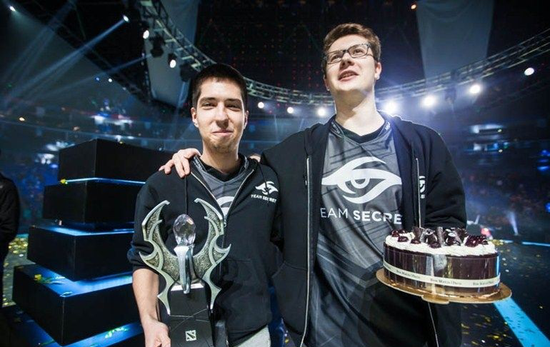 Rookie选手故事：希望这一次能和兄弟们拿下，去世界赛好好发挥