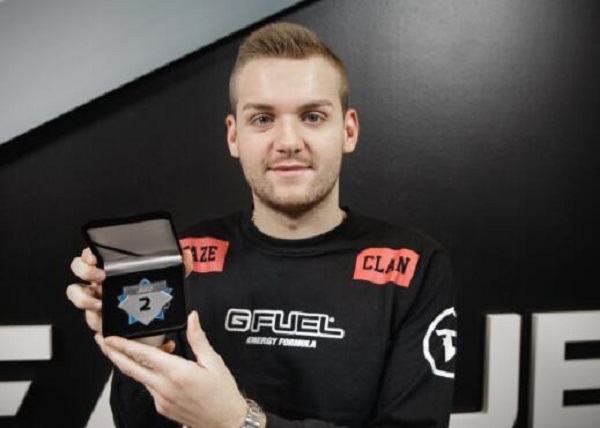 PGL Astana 2025 第一天：顶级比赛、击杀、评论、表情包、网红反应